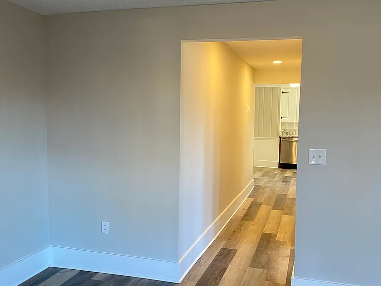1116 N Royal Ave #2 — Photo 20