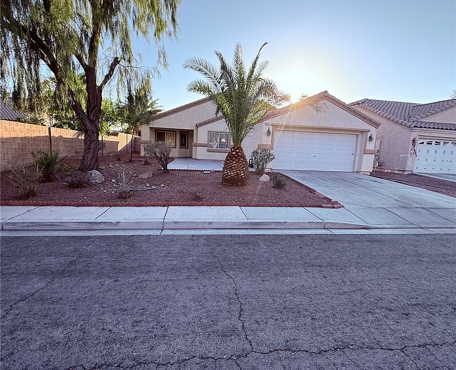 1st image of 3421 Oakville Ct