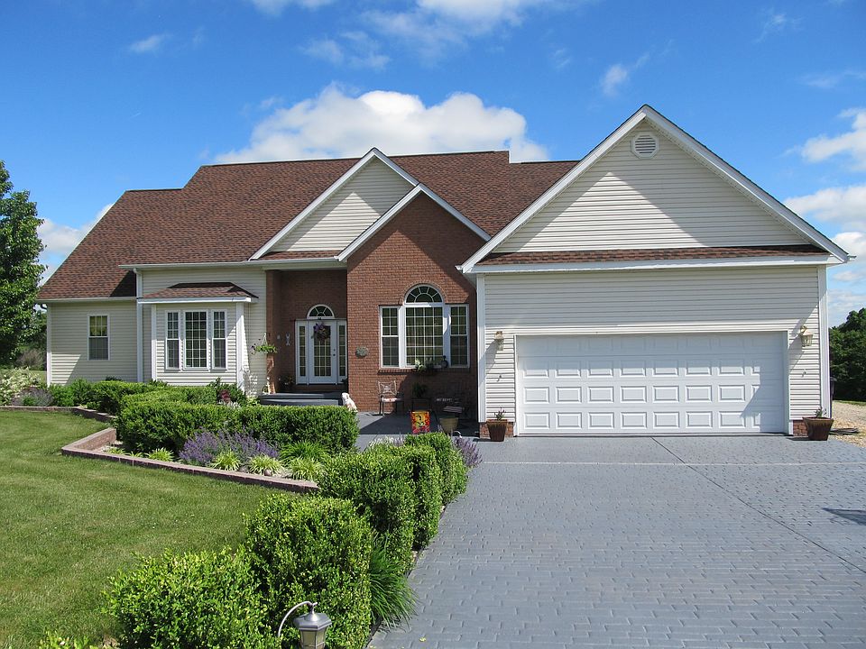 1st image of 44725 Moriah Dr