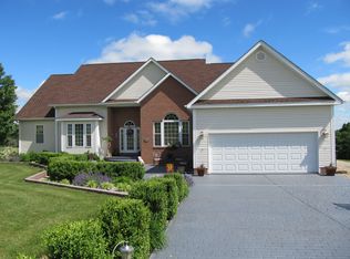 44725 Moriah Dr, Saint Clairsville, OH 43950