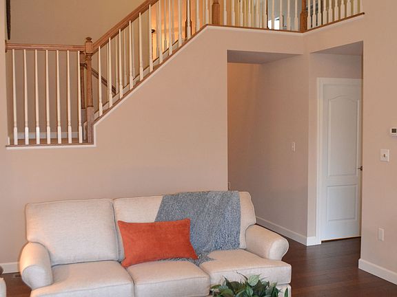 photo from a similar home