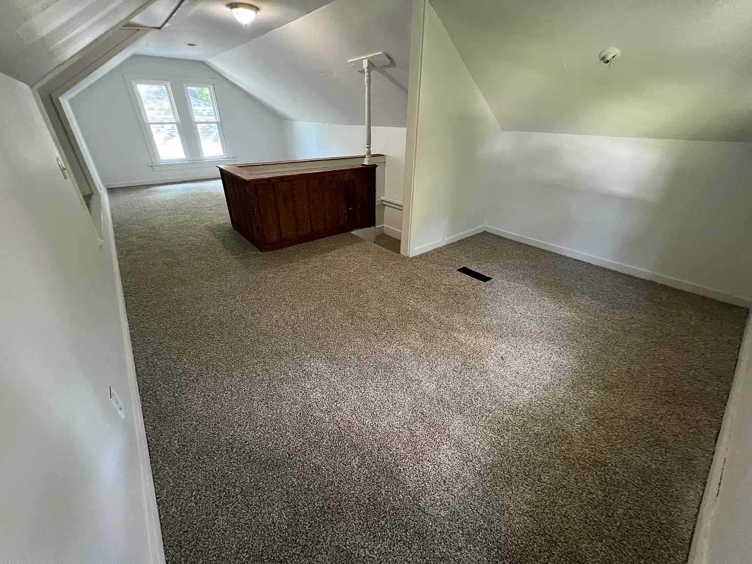 3 bed, $995 — Photo 4