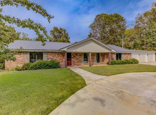 182 Lakeside Dr, Vicksburg, MS 39180