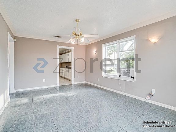 3rd image of 3117 Lincoln Ave APT A