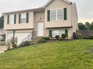 8 Eastridge Dr, Amelia, OH 45102