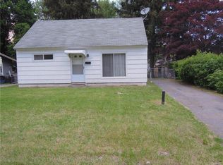 120 Millen Dr, North Syracuse, NY 13212