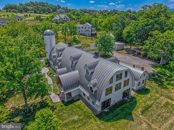 4th image of 18360 Turnberry Dr