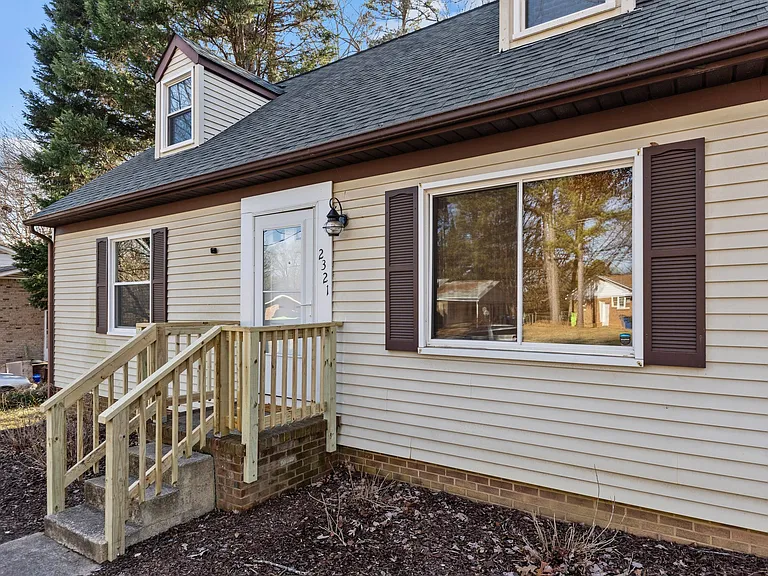 2321 Sierra Dr — Photo 30