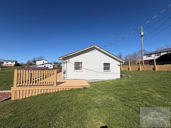 4th image of 1021 Prosperity School Rd