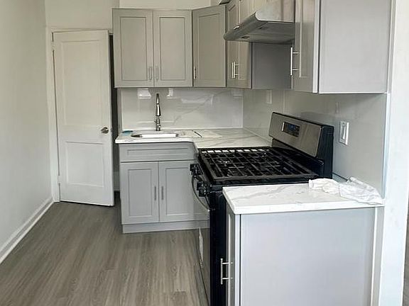 2nd image of 6541 Souder St