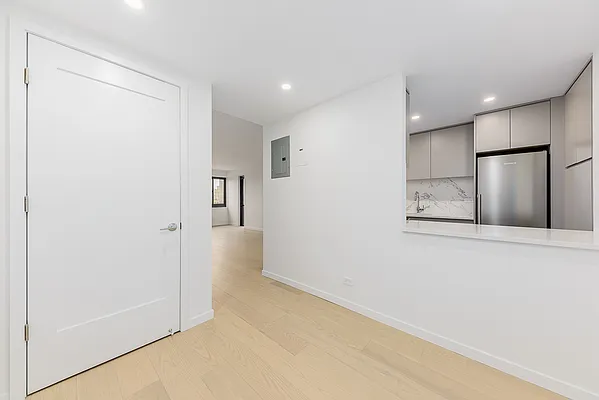 Rented by A&E Real Estate Management | media 8