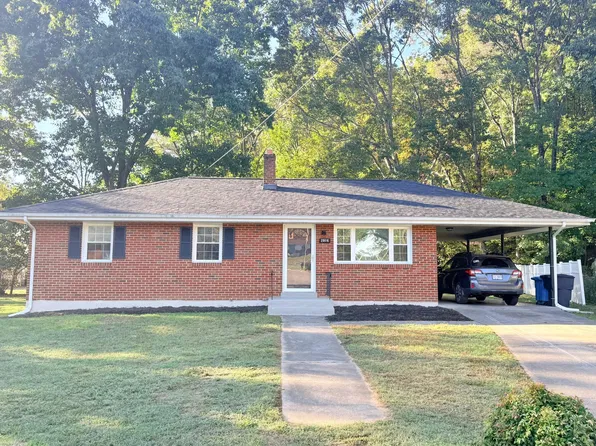 2916 Bonlyn Cir SE, Roanoke, VA 24014