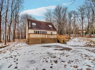 1176 Horizon Dr, Long Pond, PA