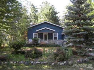 1906 Sequoia St, Traverse City, MI
