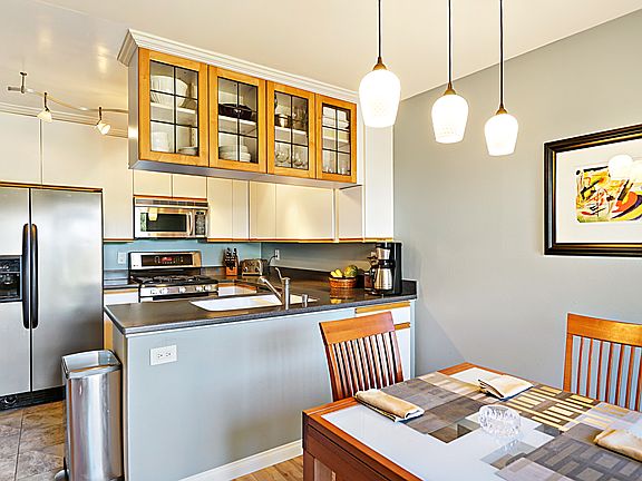 5th image of 345 University Dr #40