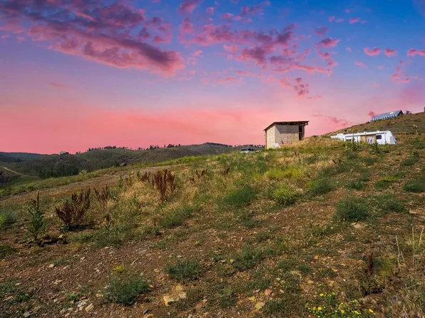 1600 Whale Rock Rd, Bellvue, CO 80512