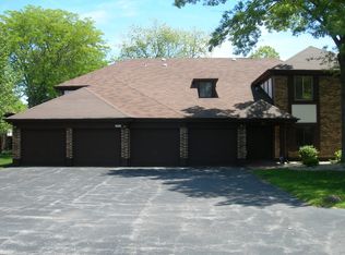 3231 184th St APT 2B, Homewood, IL 60430