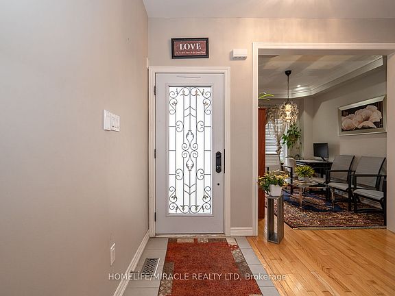 4th image of 547 Wansbrough Way