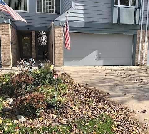 3rd image of 247 Lakeshore Ln