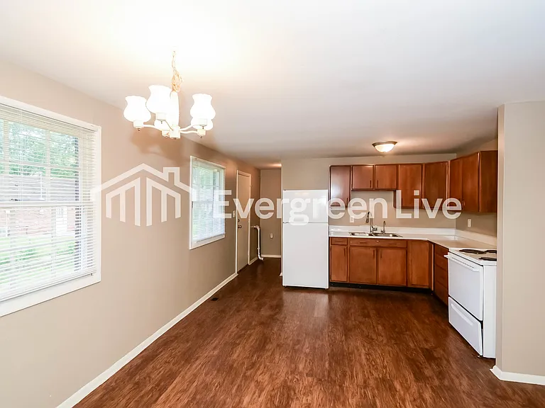 10331 Ronald Ct — Photo 6