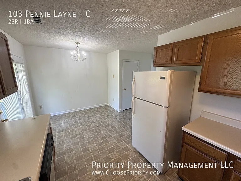 103 Pennie Ln #C — Photo 4