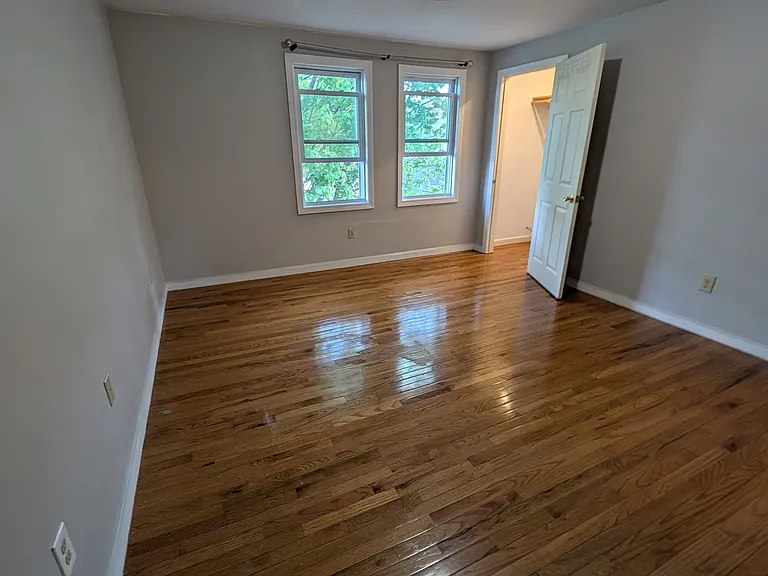 3 Barton St #3 — Photo 19