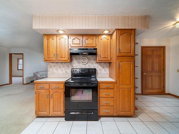 4th image of 28021 Coulter St
