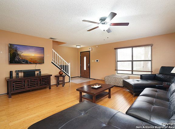 4th image of 11131 Cedar Park