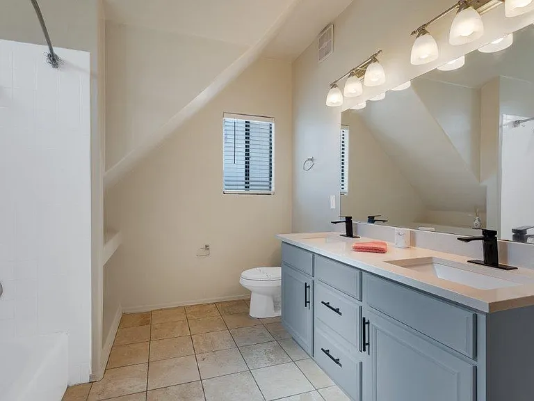 The Benedictine Townhomes — Photo 10