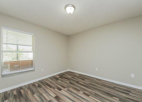 2nd image of 45 Dorset Dr #2