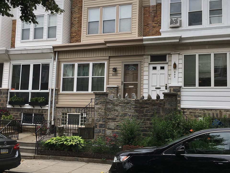 1st image of 883 N Beechwood St