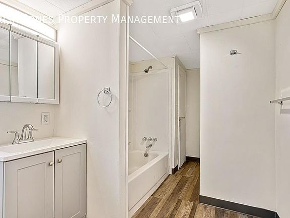 3rd image of 223 Church St APT 2
