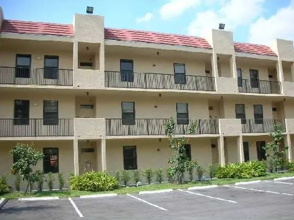6733 Coral Lake Dr #6733, Pompano Beach, FL 33063