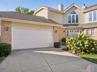 1441 Coventry Ct #1441, Darien, IL 60561