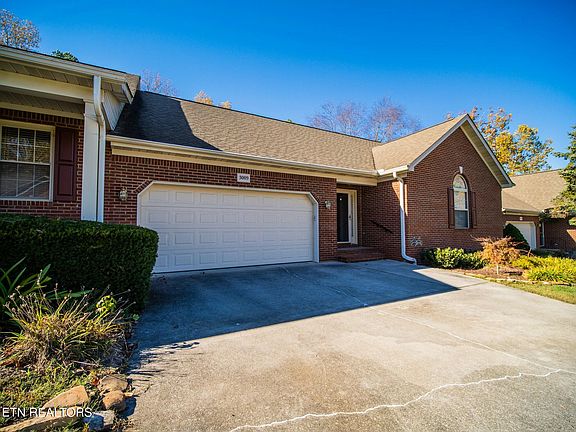 2nd image of 3009 Ginnbrooke Ln