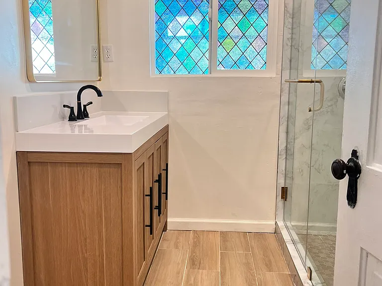 324 N Story Pl — Photo 6