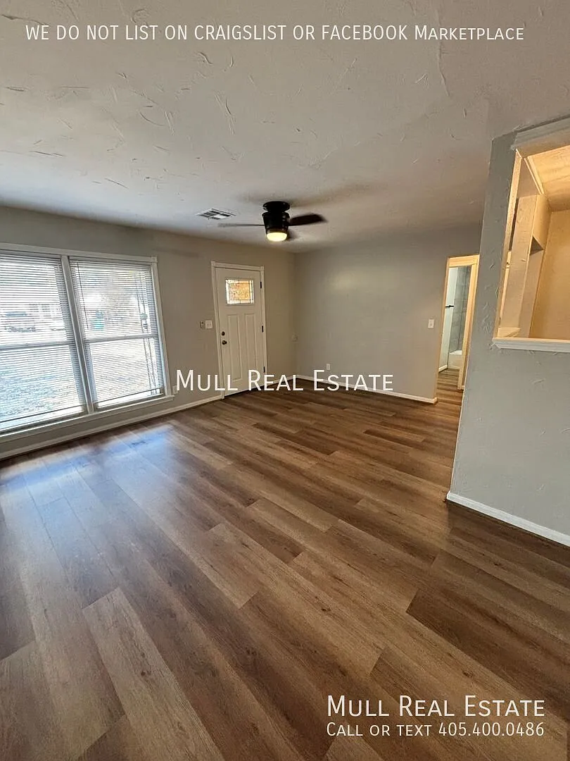 Newly Remodeled 3 bed 2 bath home — Photo 4