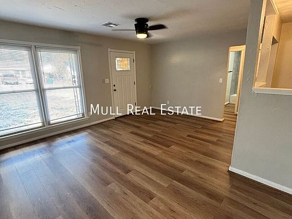 4th image of 3116 SW 40th St