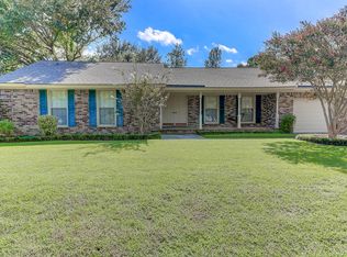 811 Farnham Rd, Charleston, SC 29412