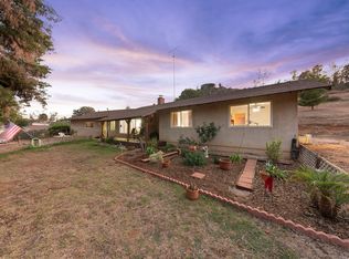 2557 Kauana Loa Dr, Escondido, CA 92029