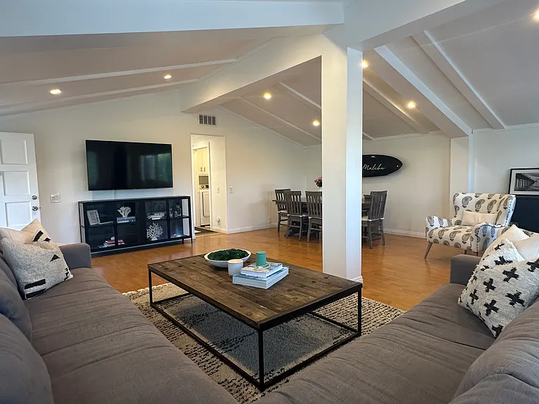 29500 Heathercliff Rd #6 — Photo 4