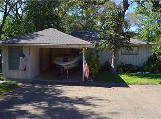 554 Hideaway Ln E, Hideaway, TX 75771
