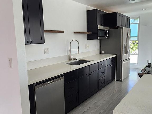 4th image of 3700 Dean Dr Unit 3402