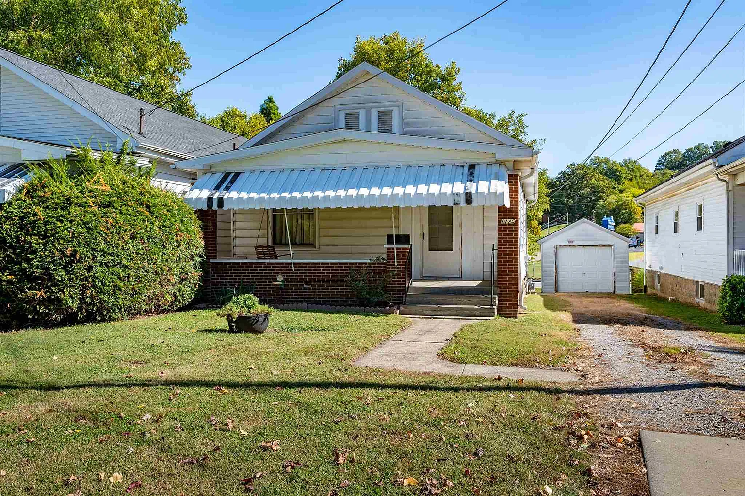 1125 Mesker Park Dr photo 1