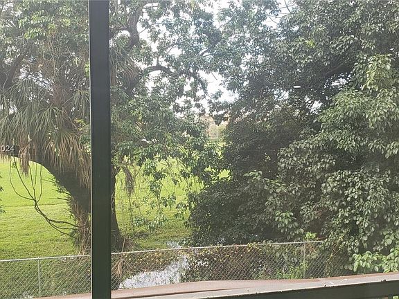 2nd image of 8870 Fontainebleau Blvd APT 208