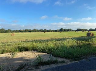 6108 Fischer Rd, Burton, TX 77835