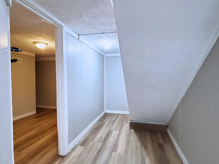 90 E 8th Ave #2 — Photo 21