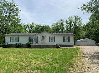 7700 Windy Hill Rd, Philpot, KY 42366