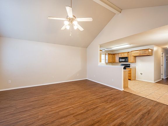 4th image of 2102 Noah Ave