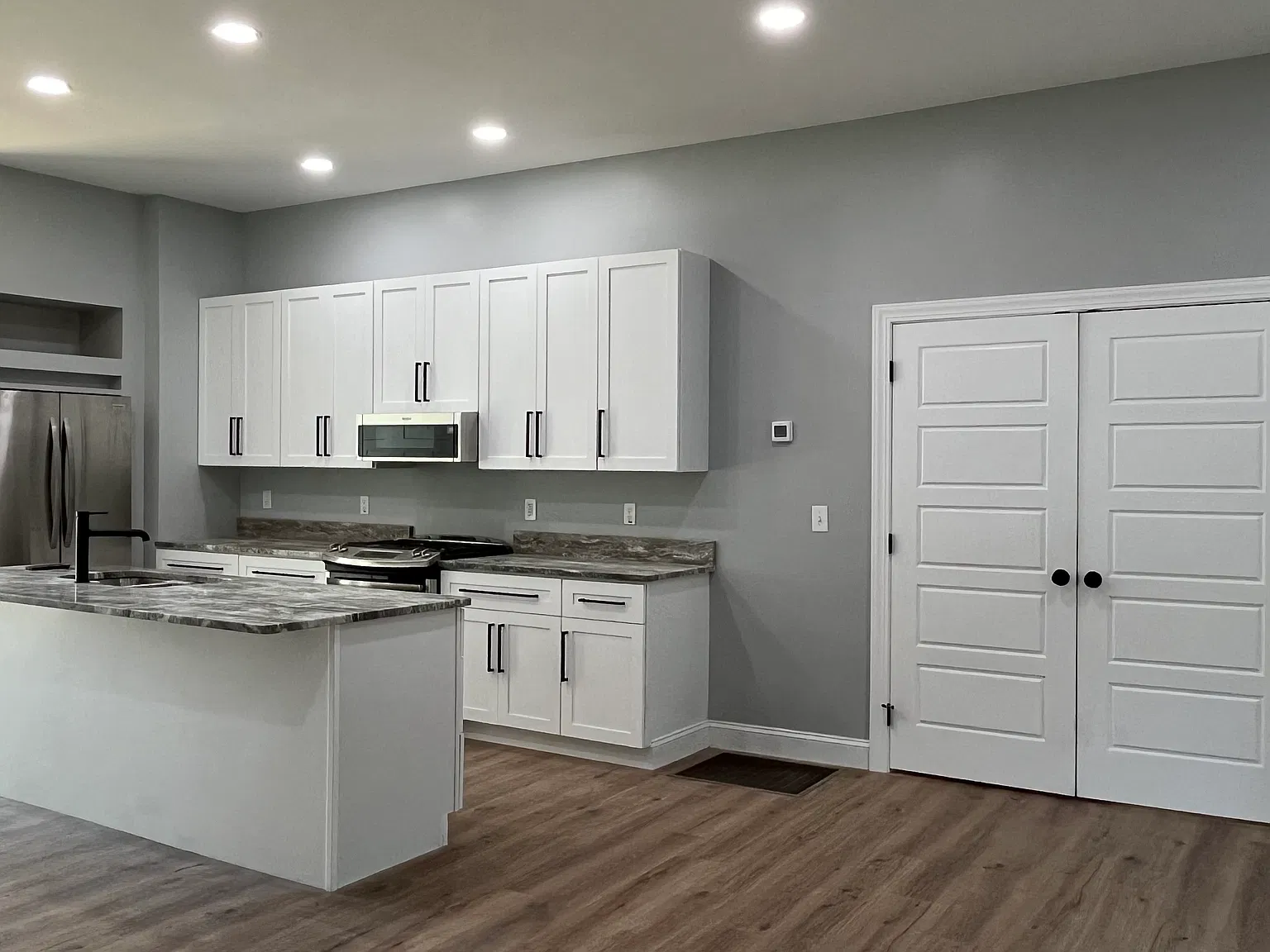 3 bed, 1268 sqft, $2,500 — Photo 3